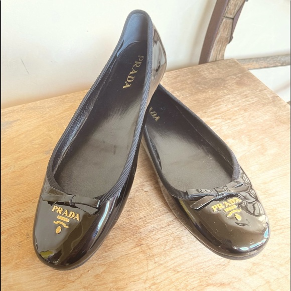 PRADA Black Patton Leather Classic Milano Flats Beautiful Gold Logo 36.5 ITALY!! - Picture 9 of 12